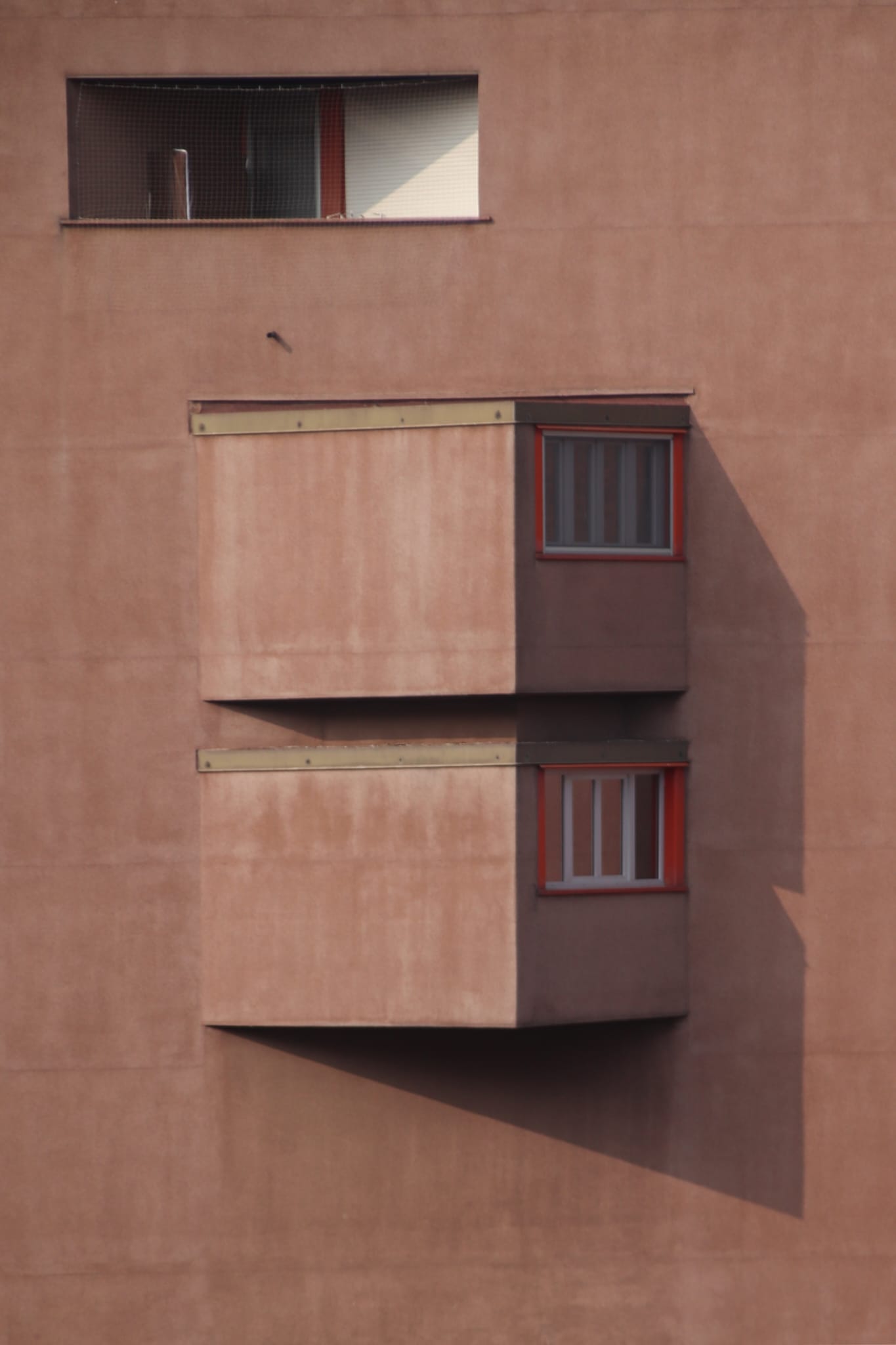 Shapes and forms of Condominio Monte Amiata